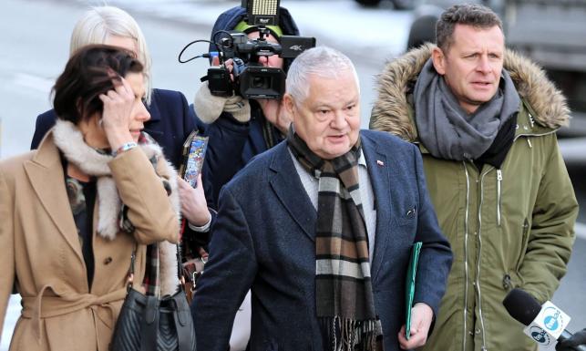 Prezes NBP staje w obronie swych współpracownic: Haniebne, brutalne, prymitywne, seksistowskie pastwienie się nad dwoma matkami