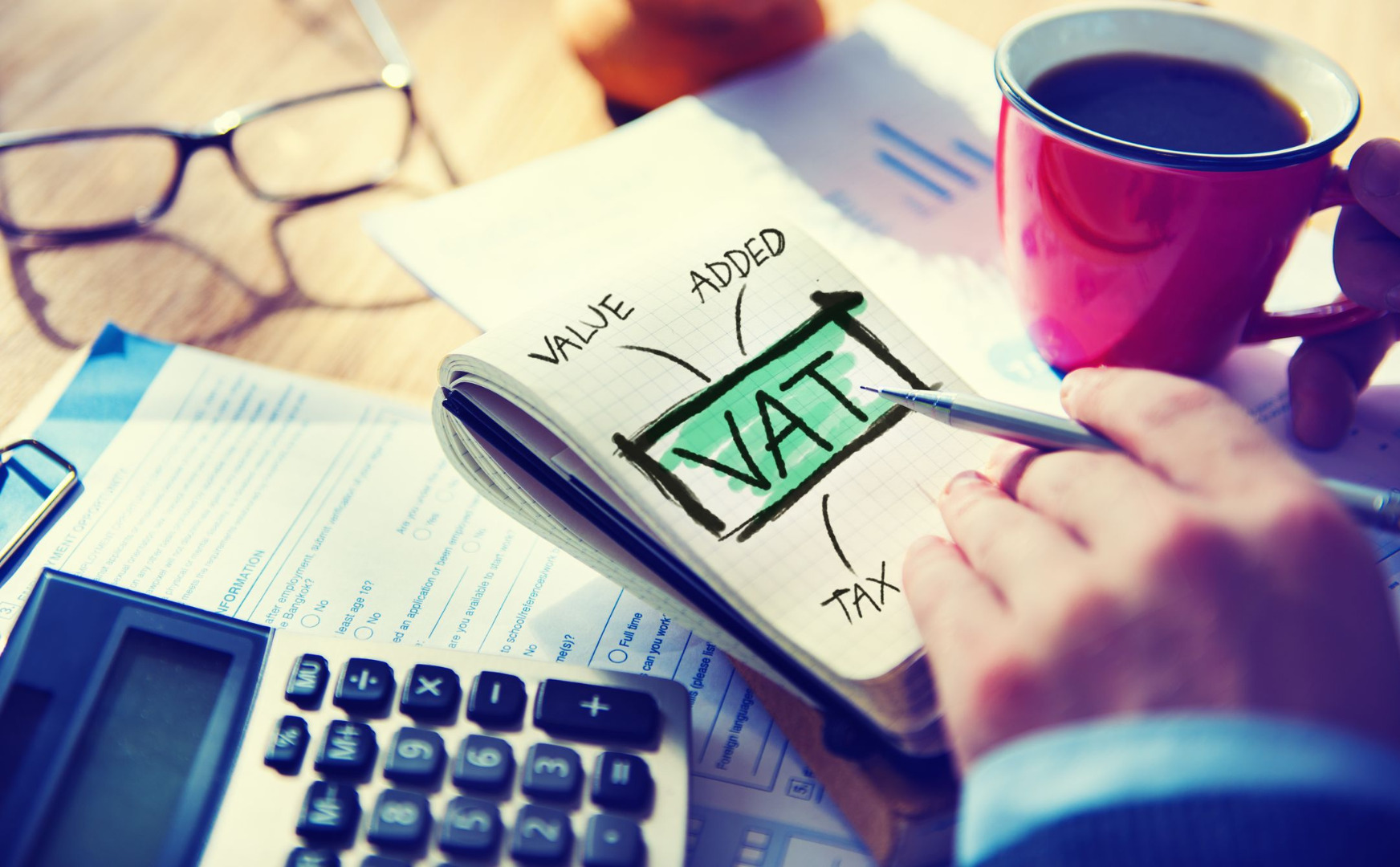 Grupa VAT. W Polsce korzysta z tego tylko 50 firm. Przegapiamy rewolucję w podatkach, która ratuje płynność?