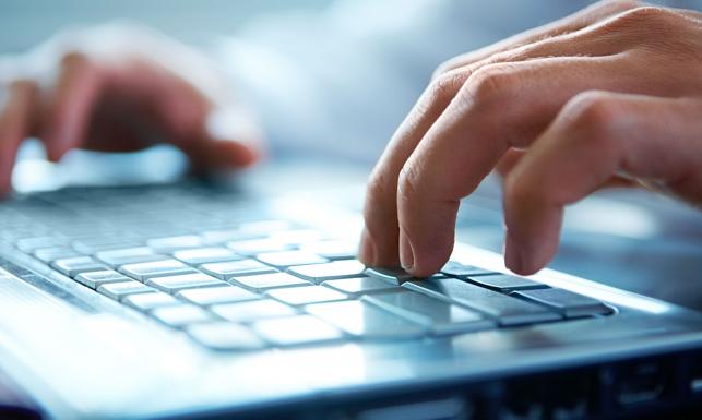 Uwaga! Kradzież laptopa z bazą danych tysięcy studentów SGGW