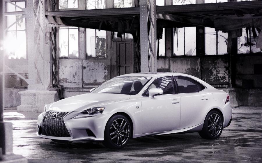 Lexus IS