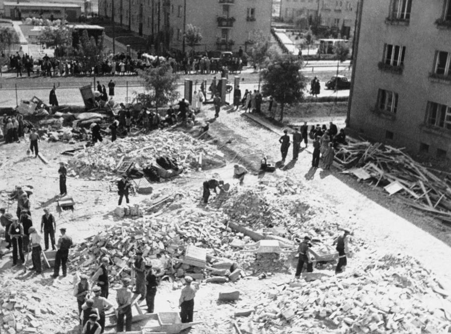 Upadek Warszawy we wrześniu 1939 roku. ARCHIWALNE ZDJĘCIA
