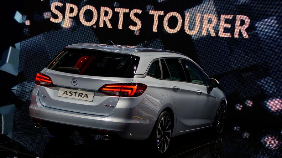 Opel astra sports tourer
